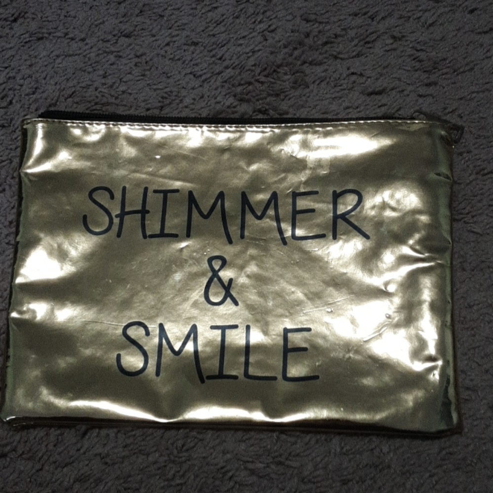 WOMEMS MAKEUO BAG